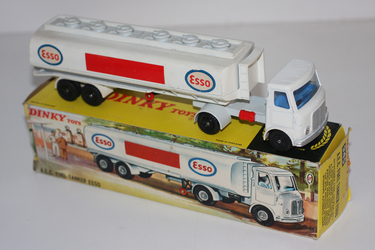 DINKY TOYS 945 AEC GAS FUEL PETROL TANKER ESSO TIGER STICKER READ ...