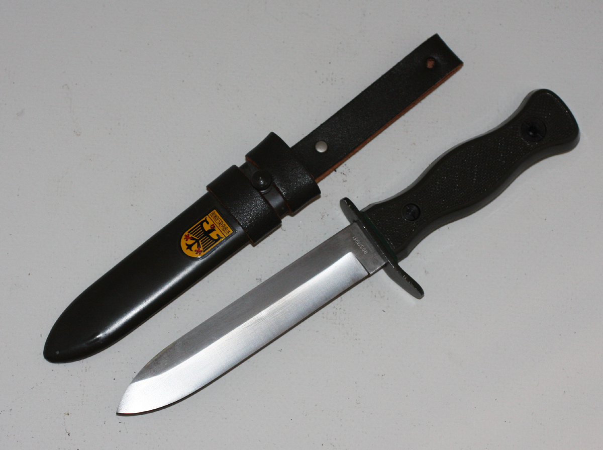 WEST GERMAN ARMY BUNDESWEHR FIGHTING KNIFE BLADE MARKED SCABBARD SHIELD