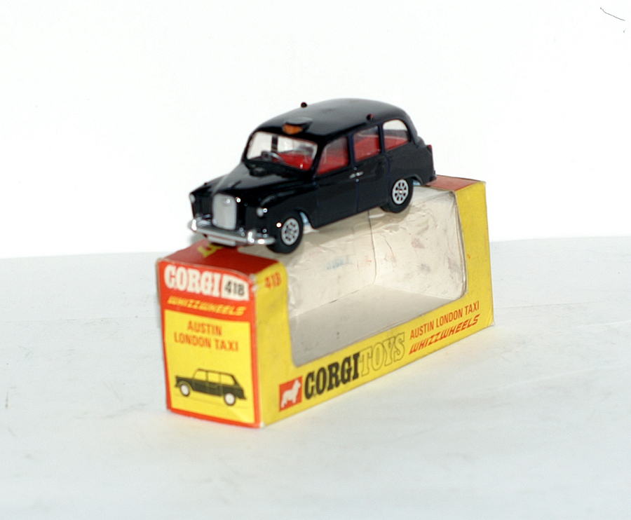 Corgi Toys 418 Whizzwheels Black FX4 Austin London Taxi